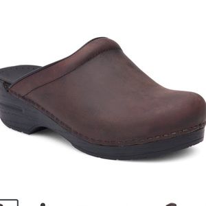 DANSKO Sonja antique brown oiled clog
